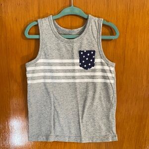 OshKosh Gray Sleeveless Kids Top with Star Pocket - Size: 2T